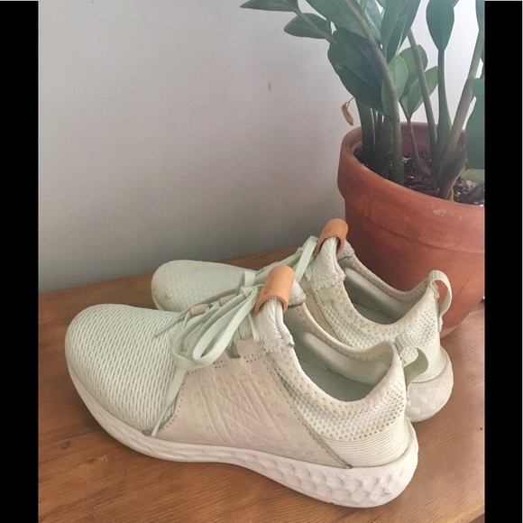 New Balance Shoes - New Balance Women's Fresh Foam Cruz Knit 7.5